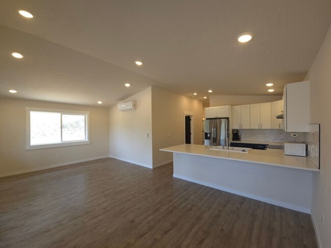 Photo - 3835 Pine Creek Rd