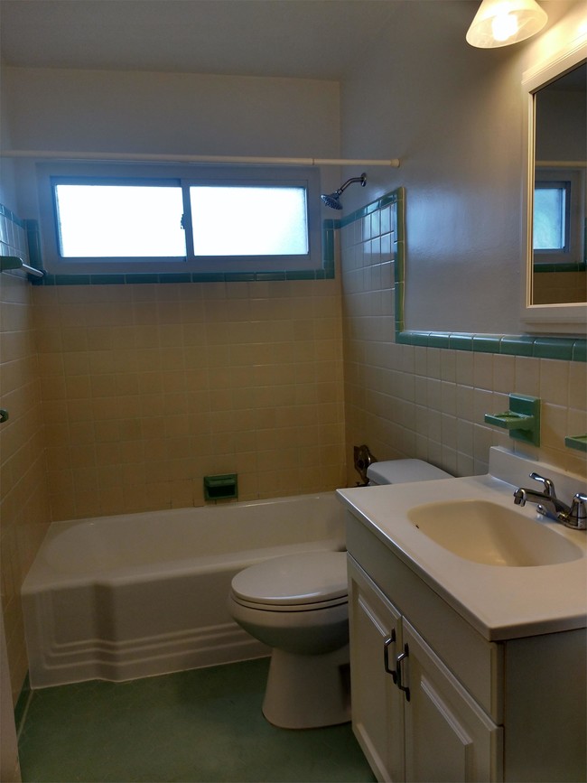 Photo - 1601 Long St