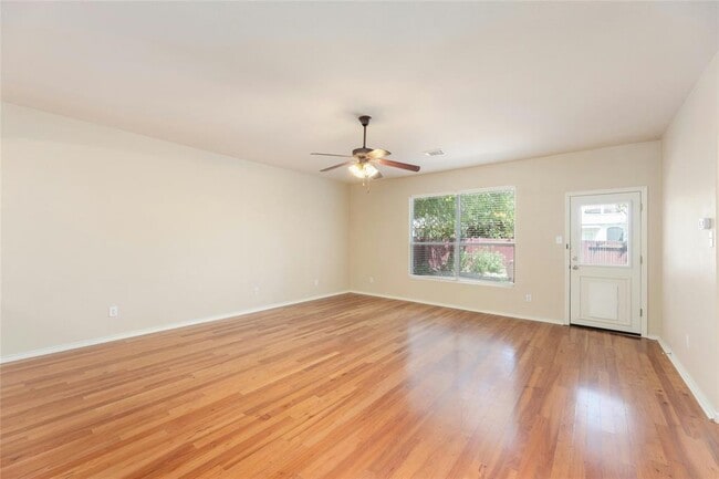 Photo - 3720 Pine Needle Cir