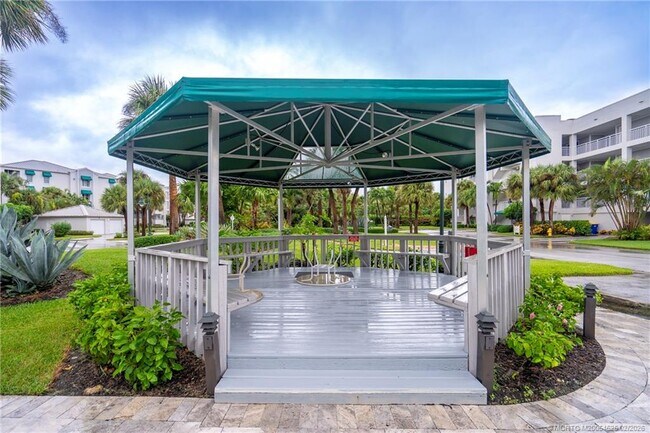 Photo - 184 NE Edgewater Dr Unit 1206