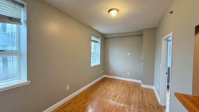 Photo - 312 Shirley St Unidad 200