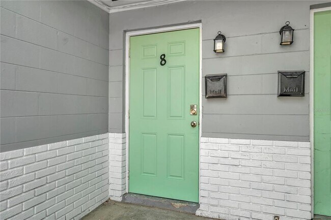 Photo - 6701 S West Shore Blvd Unit 8