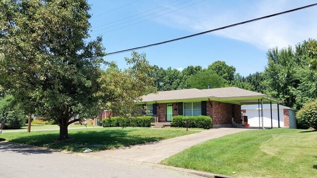 Great, 3 Bedrooms, 1.5 Baths, Brick Ranch ... - Great, 3 Bedrooms, 1.5 Baths, Brick Ranch ... Casa