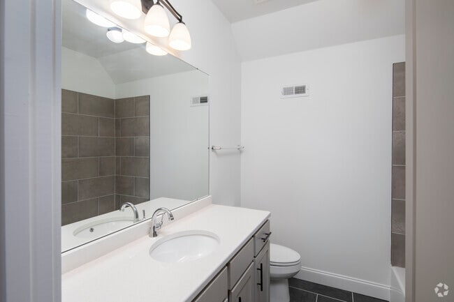 3 beds, 2.5 baths, 2,010 sq ft