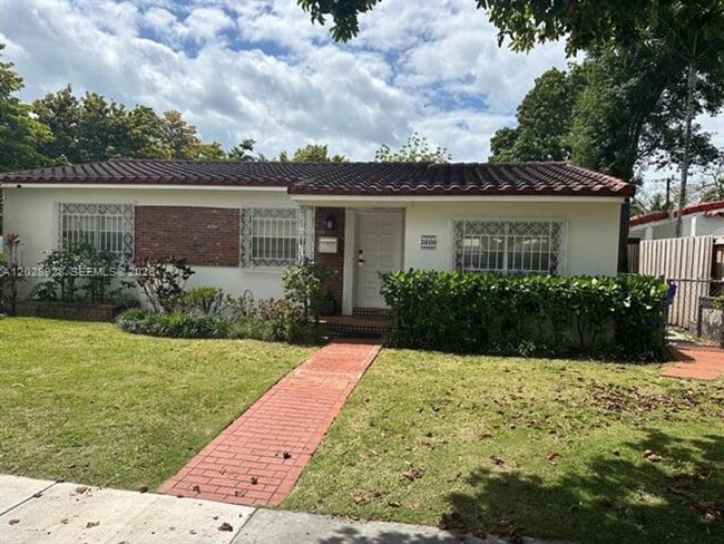 Photo - 3600 SW 26th St