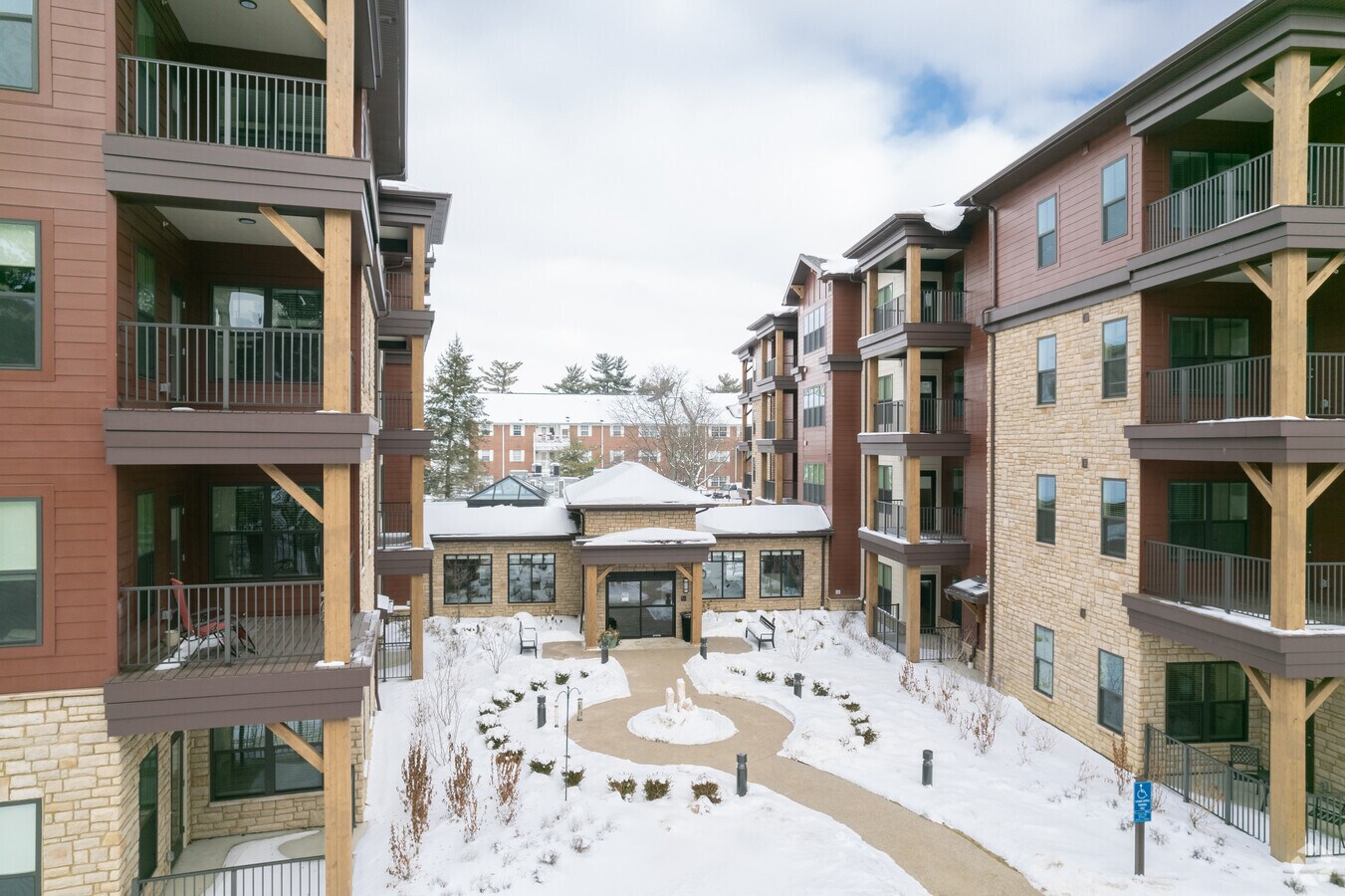 Photo - The Crescent at Oakleaf Village
