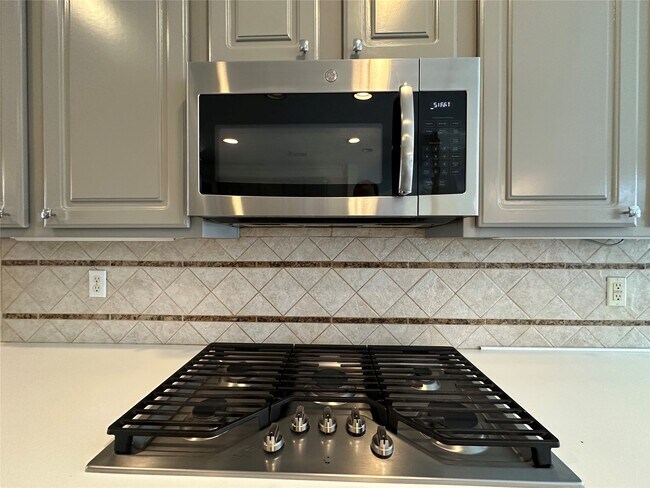 Photo - 12910 Watermist