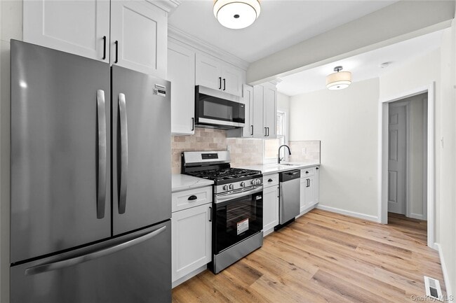 Photo - 12 Hackensack Rd