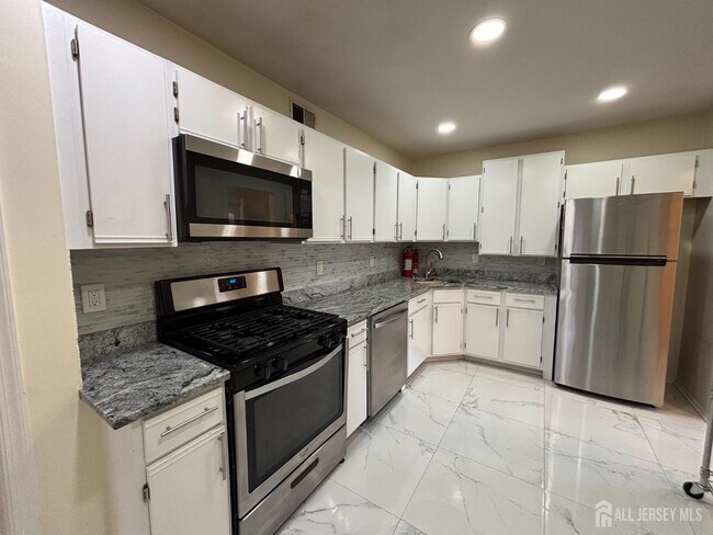 Photo - 1301 Plymouth Rd