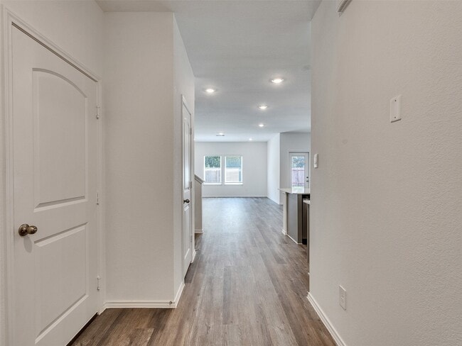 Photo - 24863 Springbluff Vly