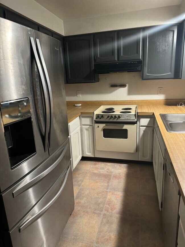 936 Sanford St Rental House Rental in Coos Bay, OR