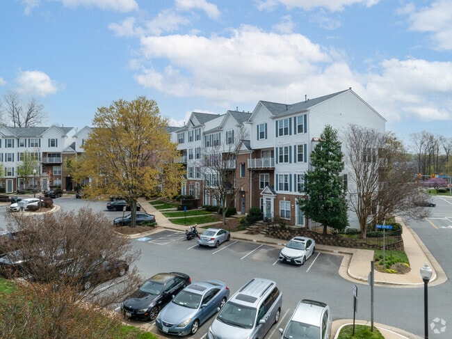 Gates of Fair Lakes - Gates of Fair Lakes Apartments