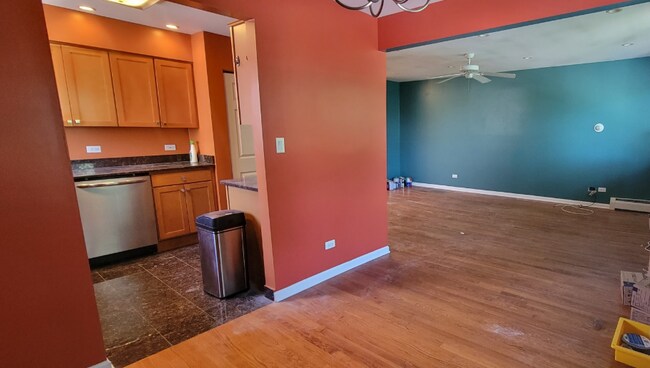 Photo - 6105 N Wolcott Ave Unidad 301