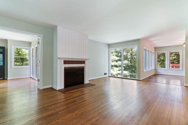 Photo - Spacious Mid Century Modern Arlington Home | Prime Location Near Clarendon & Metro