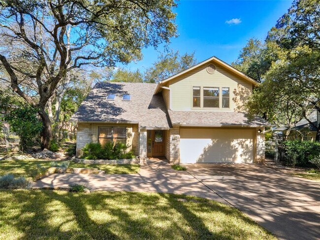 Photo - 108 W Spring Dr