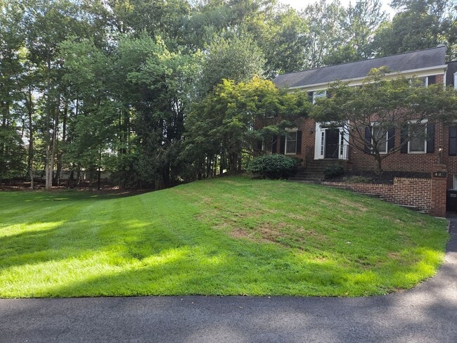 4407 Marquis Pl