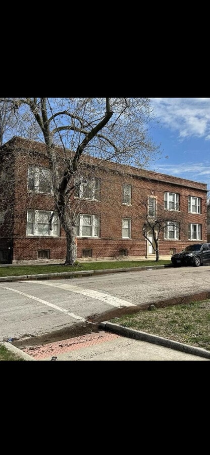 Photo - 1504 E 74th Pl Apartments