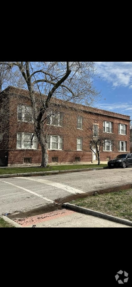 Building Photo - 1504 E 74th Pl Rental