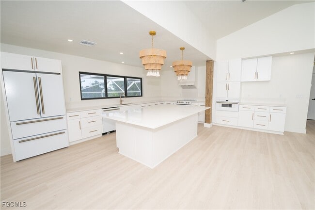 Building Photo - 1784 Bunting Ln