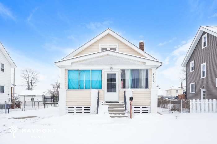 Photo - 2305 E 33rd St