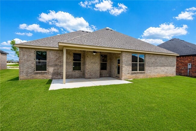 Photo - 2104 Dagan St