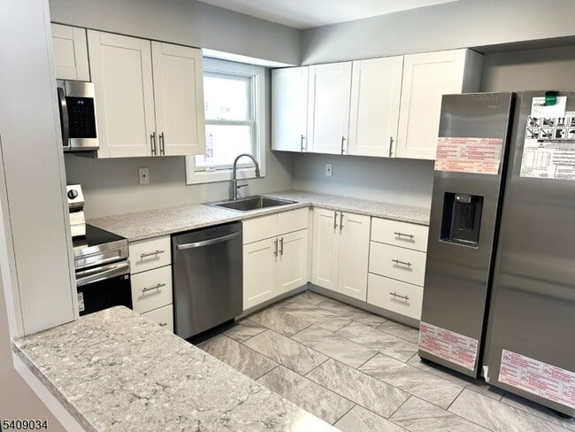 Photo - 28 Beardslee Hill Dr