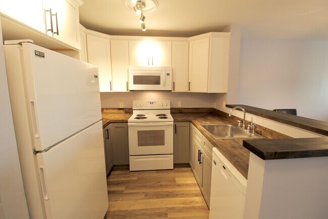 1360I Hunters Road