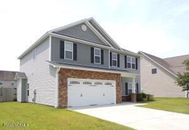 Photo - 4 Bedroom 2.5 Bathroom home located in Carolina Subdivision