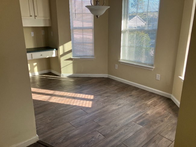 Photo - 701 Glenarthur Dr