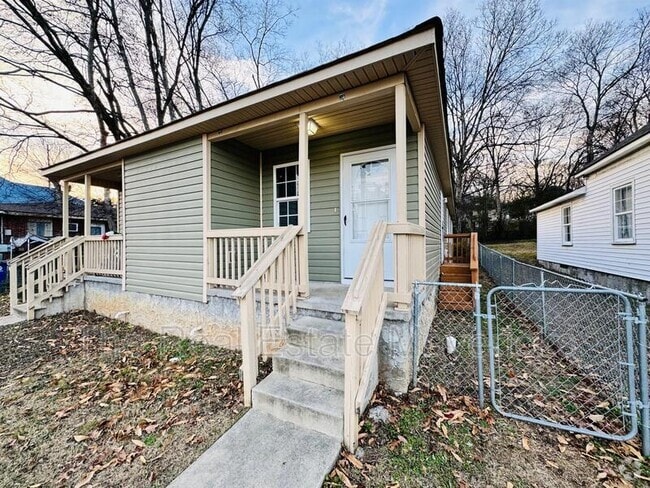 Building Photo - 4619 Kirkland Ave Rental