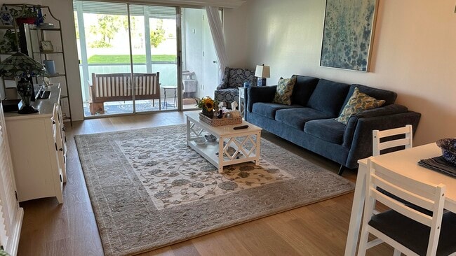 Building Photo - 3661 Via Poinciana Unit 113 Rental