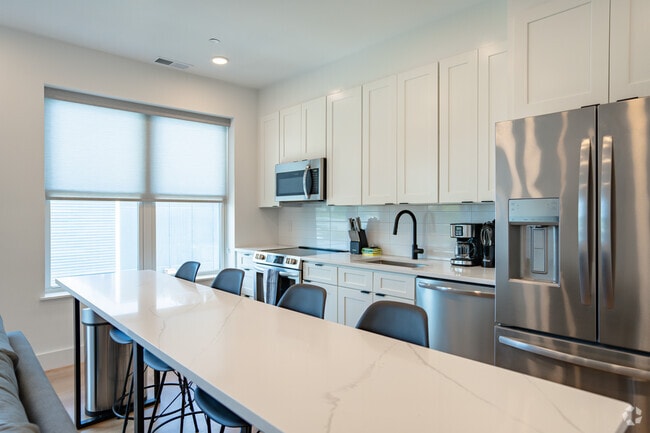 6 BD - 6 BTH - Brookland (Furnished Rooms)