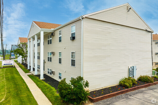 Building Photo - Arlington South Apartments