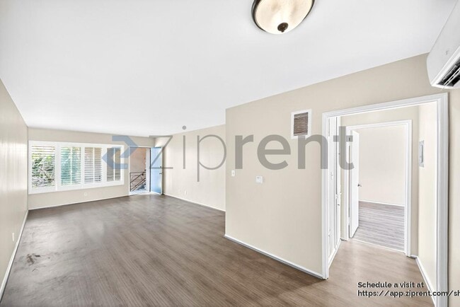 Photo - 1435 N Fairfax Ave