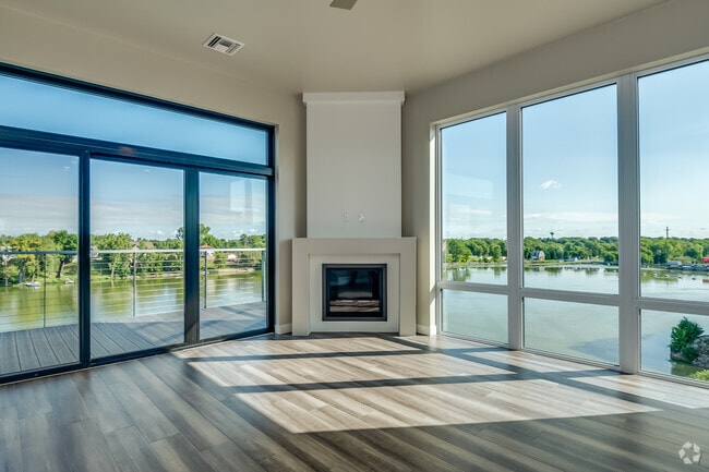 3BR, 2BA - 1,520SF - Living Room