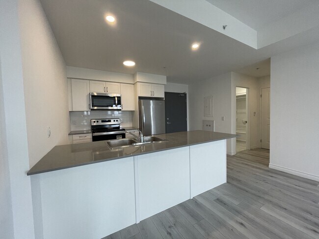 Photo - Bayfield Tower Apartments