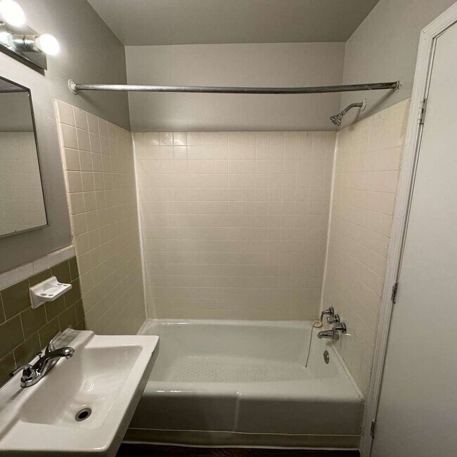 Photo - 2582 Alcott Rd Unit A