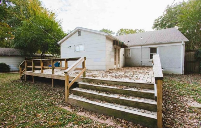 Photo - 2766 Union Ave