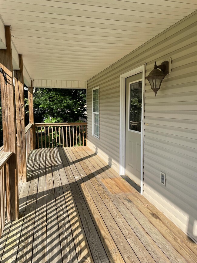 Photo - 1906 Highland Rd