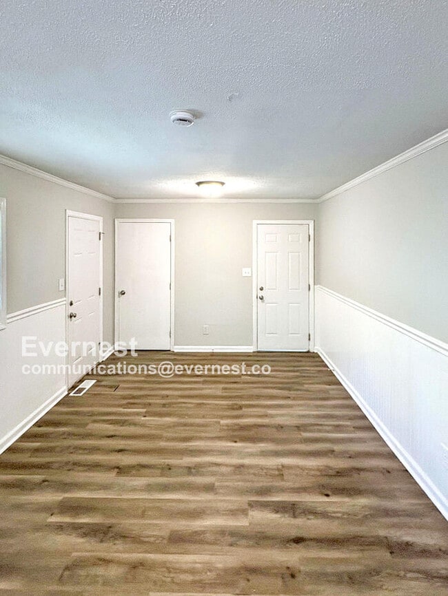 Photo - 8277 Redwood Dr