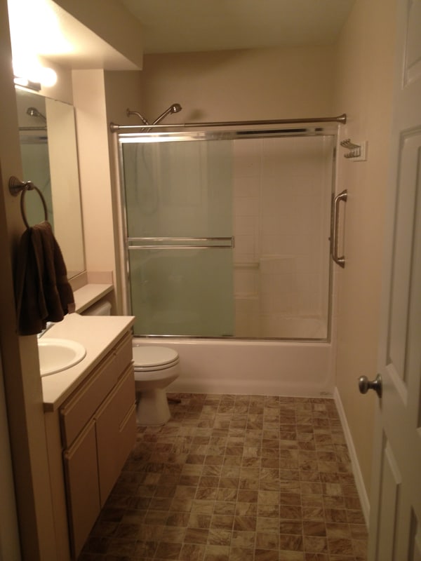 Photo - 9210 Market Pl Unidad E101