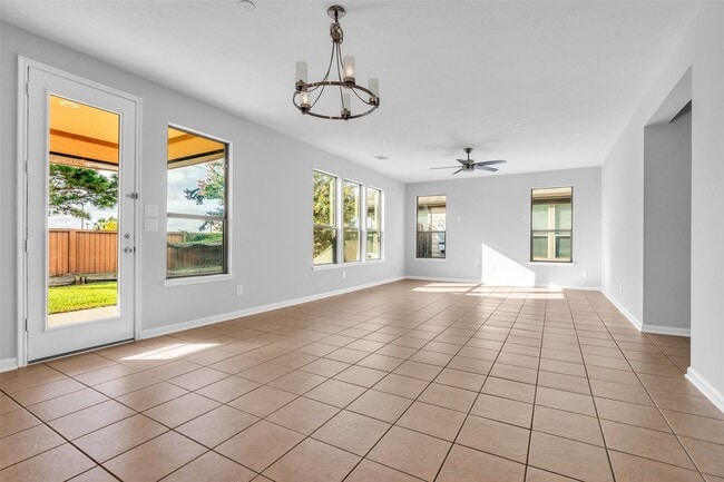 Building Photo - 29488 Salem Fields Dr