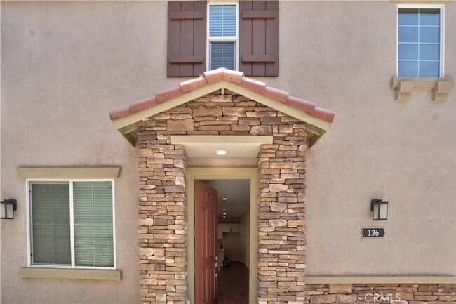 Photo - 136 Trellis Ct