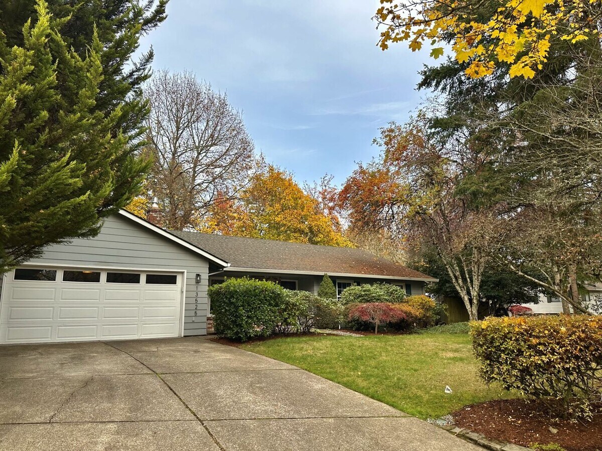 Photo - 13525 SW Roan Ct