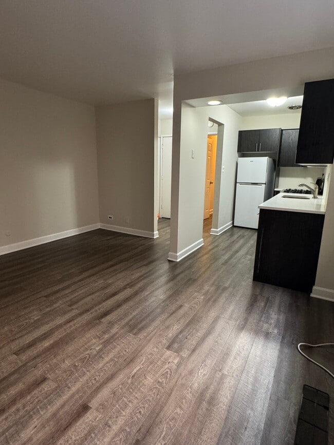 Photo - 5909 N Kenmore Ave Unit 5