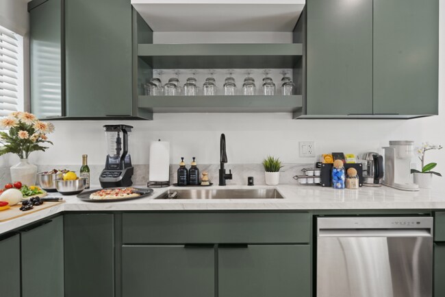 Photo - 5624 Raber St House