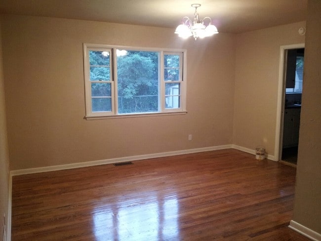 Photo - 2215 W Admiral Ave