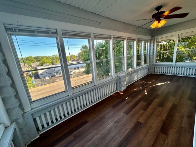 Photo - 1219 W 8th St Unit 1219