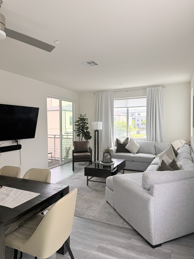 Photo - 5216 Beachfront Cove St Unit 47