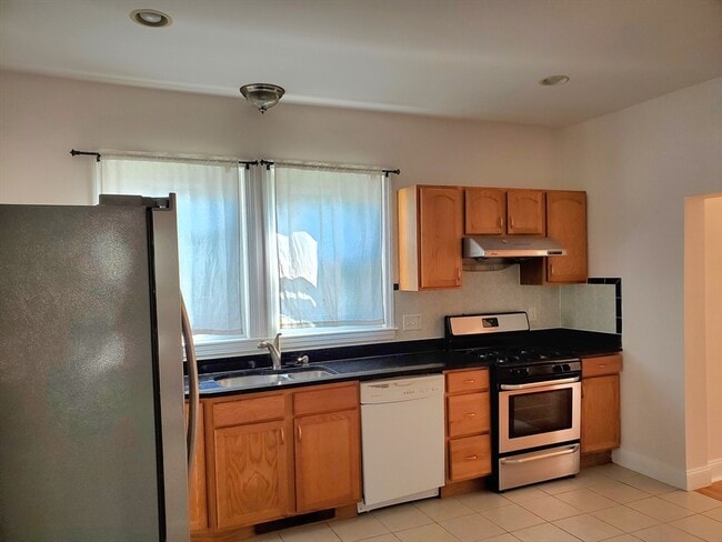 Photo - 18 Nonantum Pl Unit 1